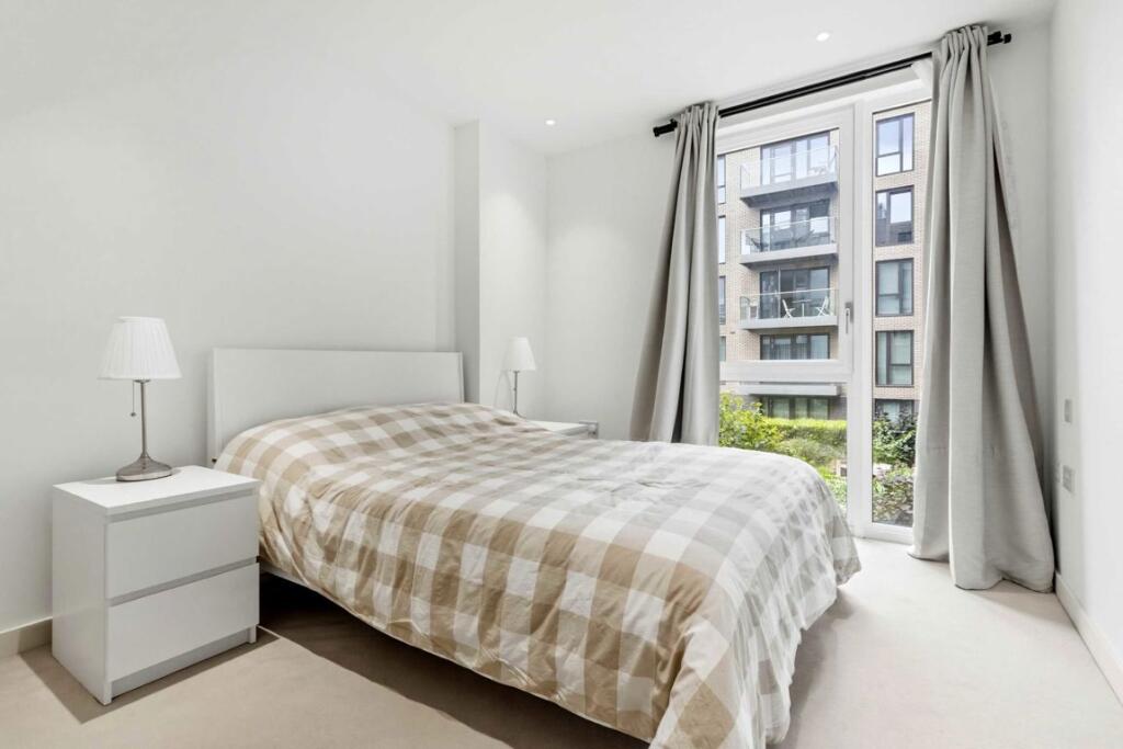 Apartment in London - More