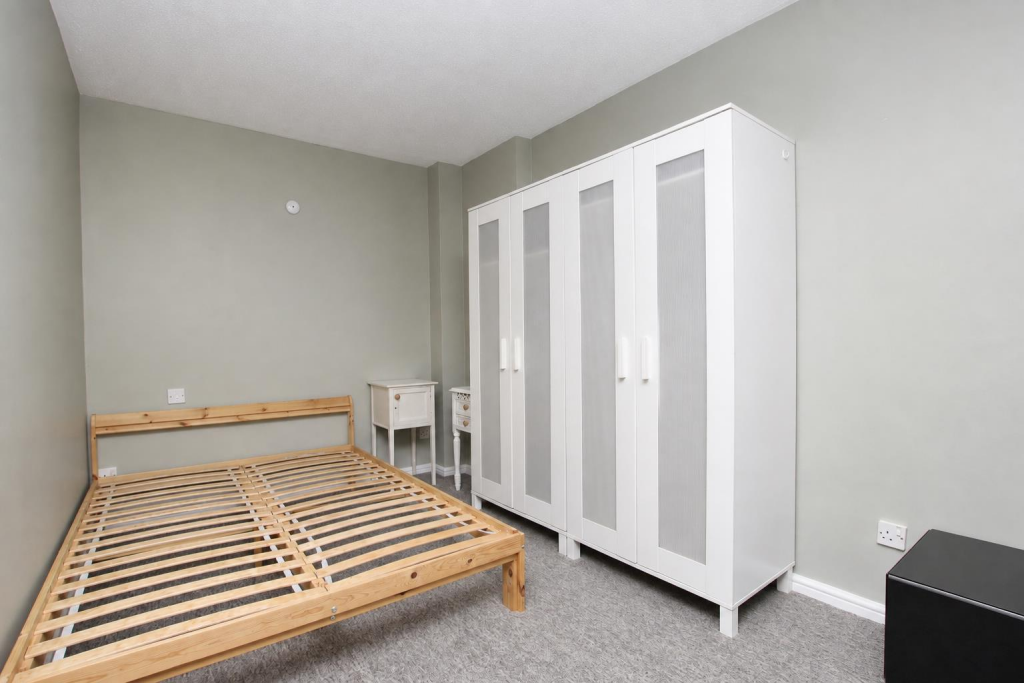 Apartment in Bath - View 2