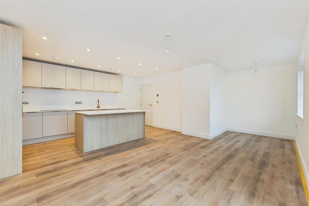 Apartment in Torquay - View 3