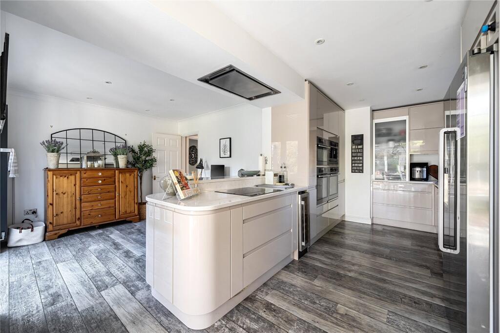 Main image of property: Ruskin Court, Crowthorne, Berkshire