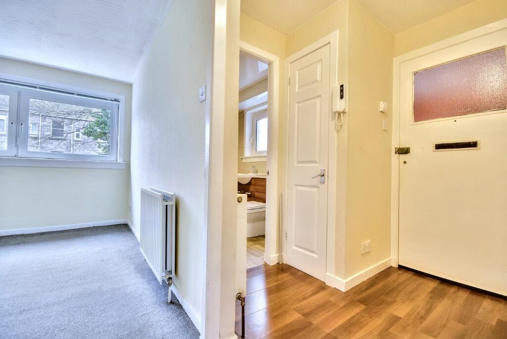 Apartment in Paisley - More