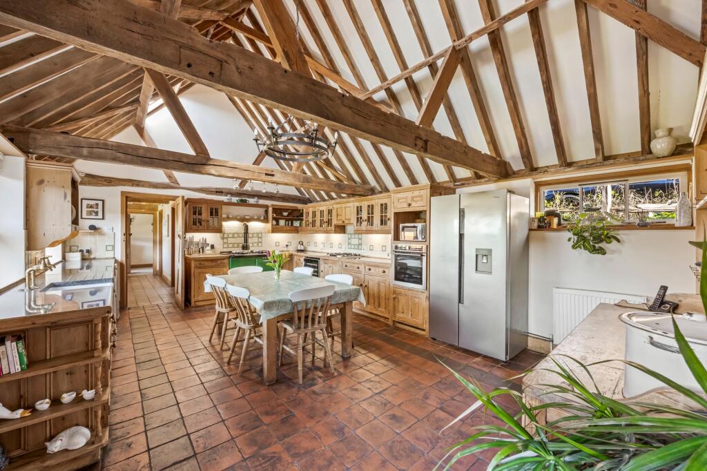 Hassocks Road, Hurstpierpoint, BN6 - View 3