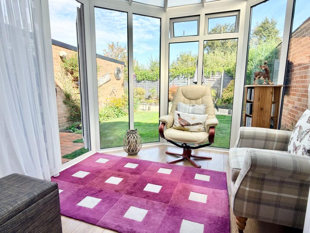 House in Tewkesbury, Wellington Gardens, Bredon - More
