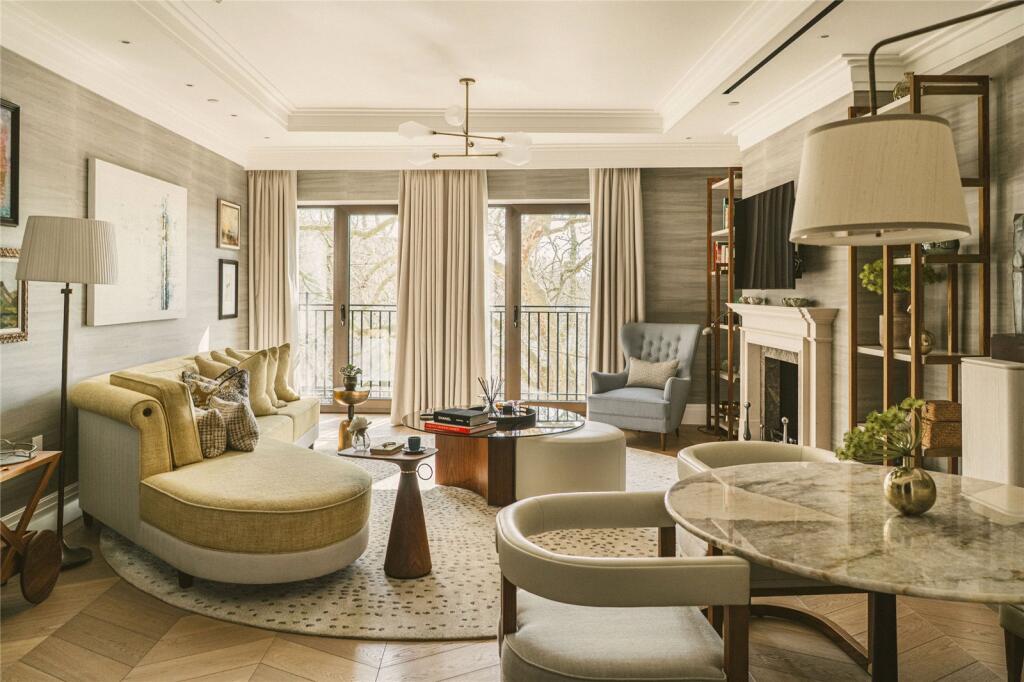 Dovehouse Street, Chelsea, SW3. 2 bedroom retirement property for sale