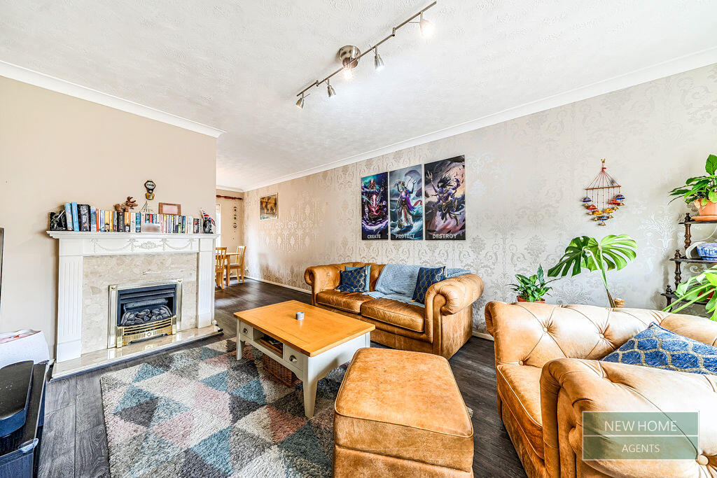 House in Coventry, Tile Hill - More