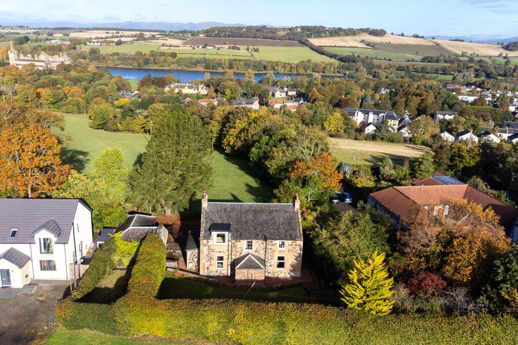Clarendon Farm and Field, Linlithgow, West Lothian