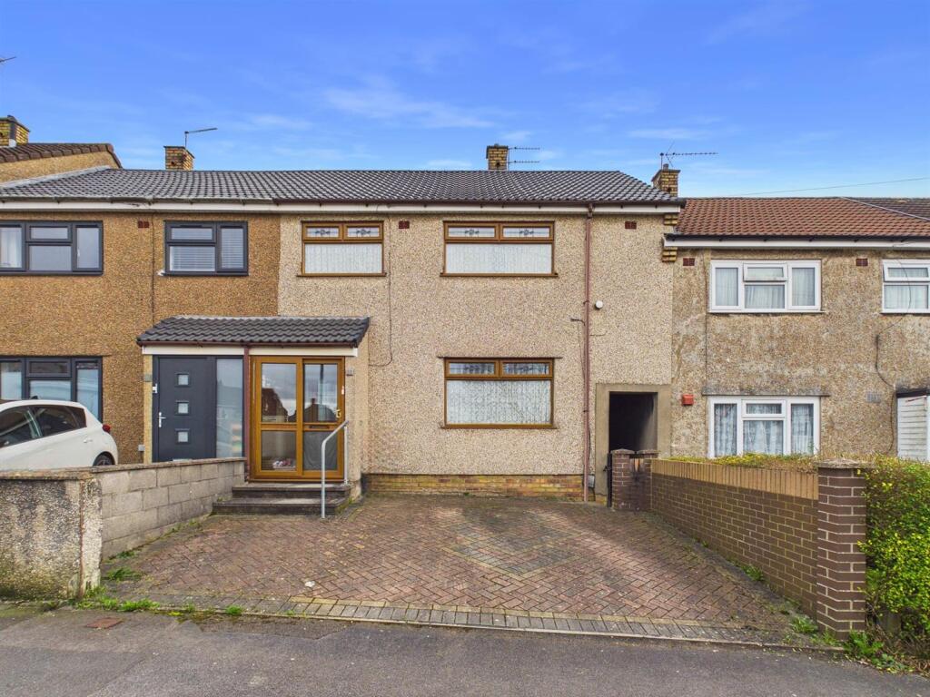 3-bed house on Tudor Road, Hanham, Bristol, £275,000