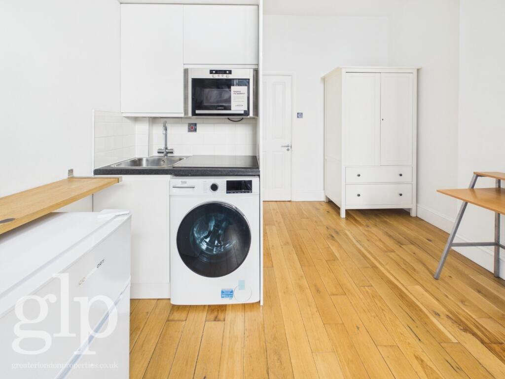 Studio apartment for rent