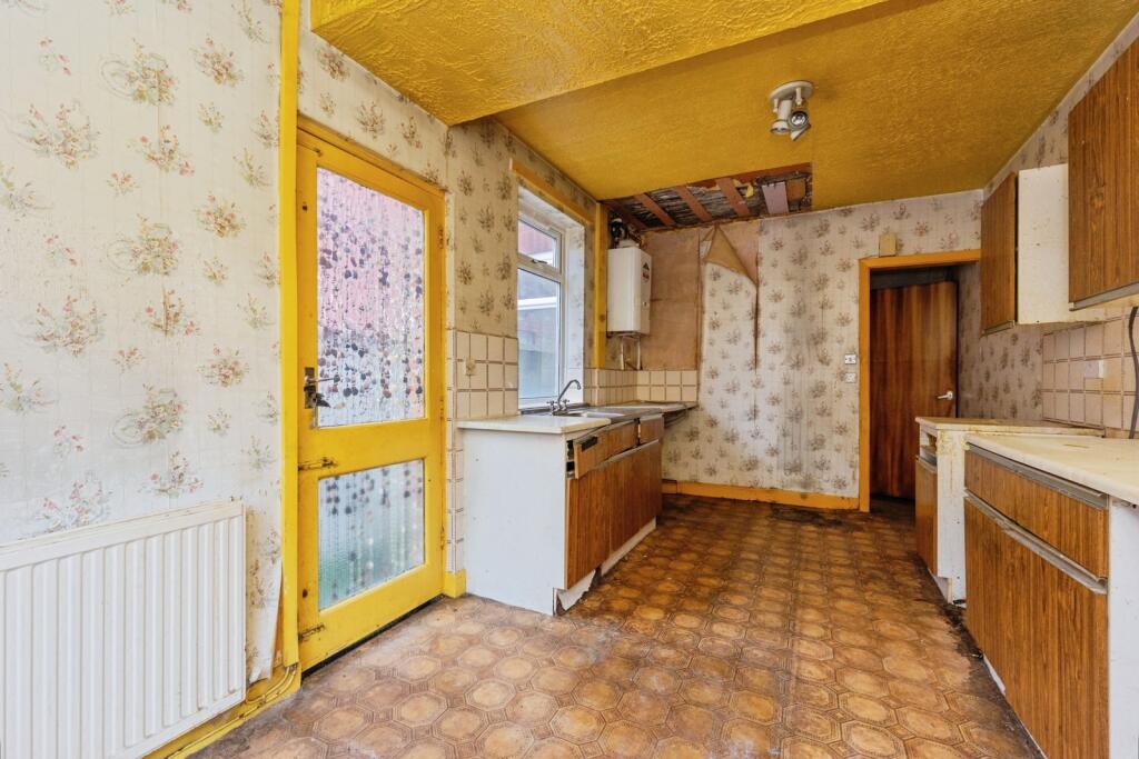 Churchill Avenue, Whalley Range, Manchester, M16 photo 4