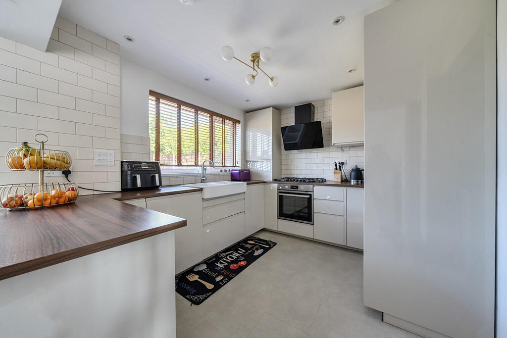House in Speen - View 4