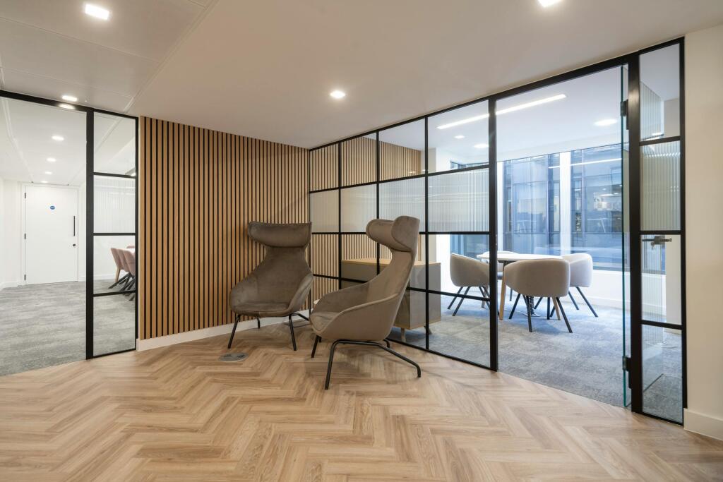 MC4265-7275-LR.jpg