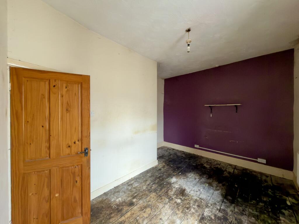House in Burnley, Padiham - View 4