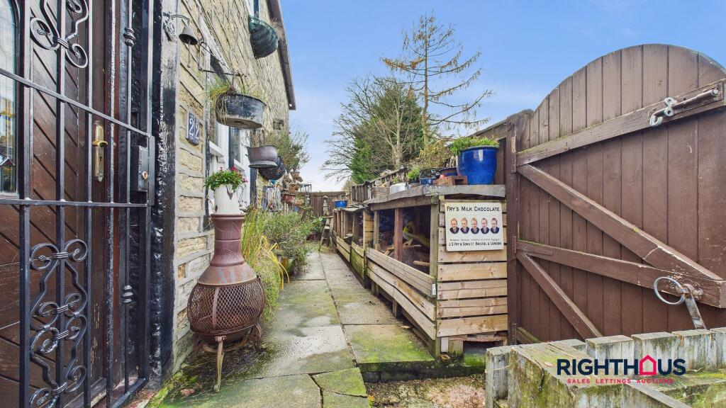 Additional image 15 of Dracup Road, Bradford, BD7