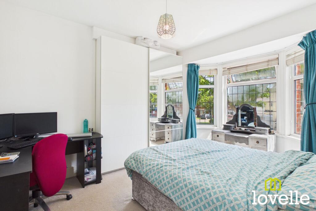 House in Hull - View 3
