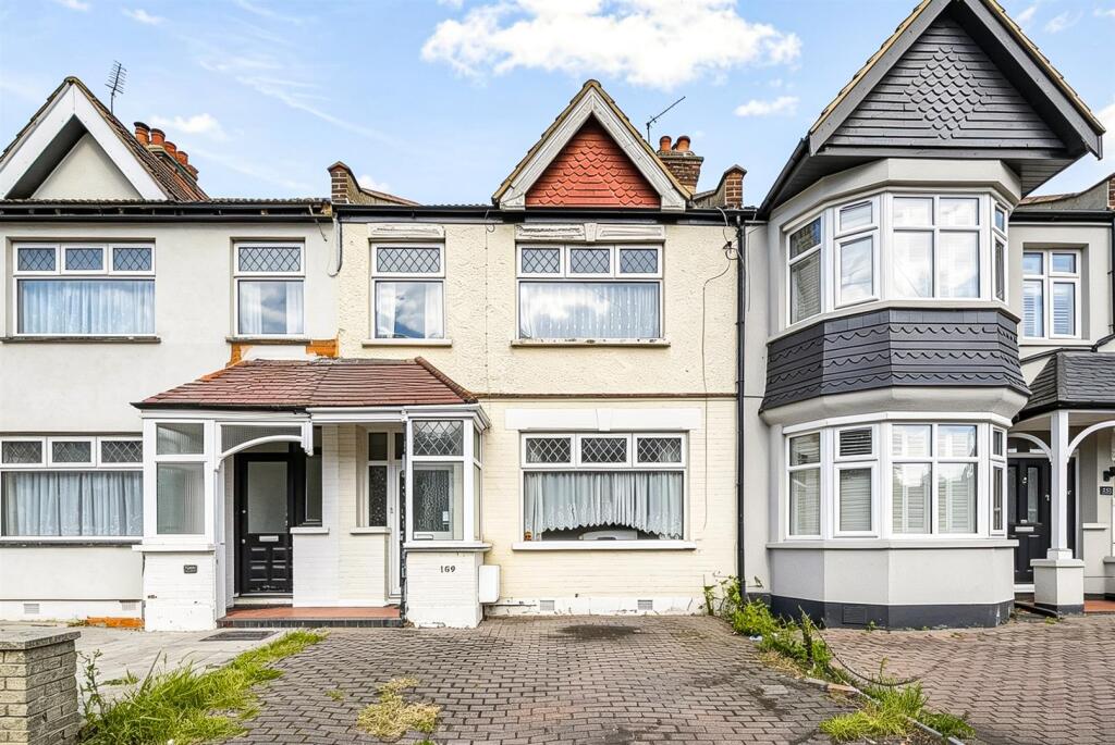 Main image of property: South Park Drive, Seven Kings