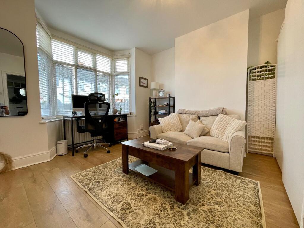 House in Northampton, Abington - View 5