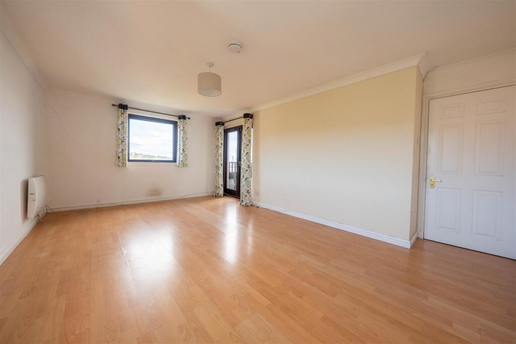 Apartment in Dundee, Central Waterfront, City Centre - View 3