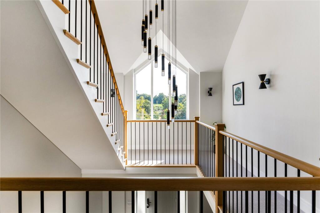 Additional image 11 of Reynards Road, Welwyn, Hertfordshire, AL6