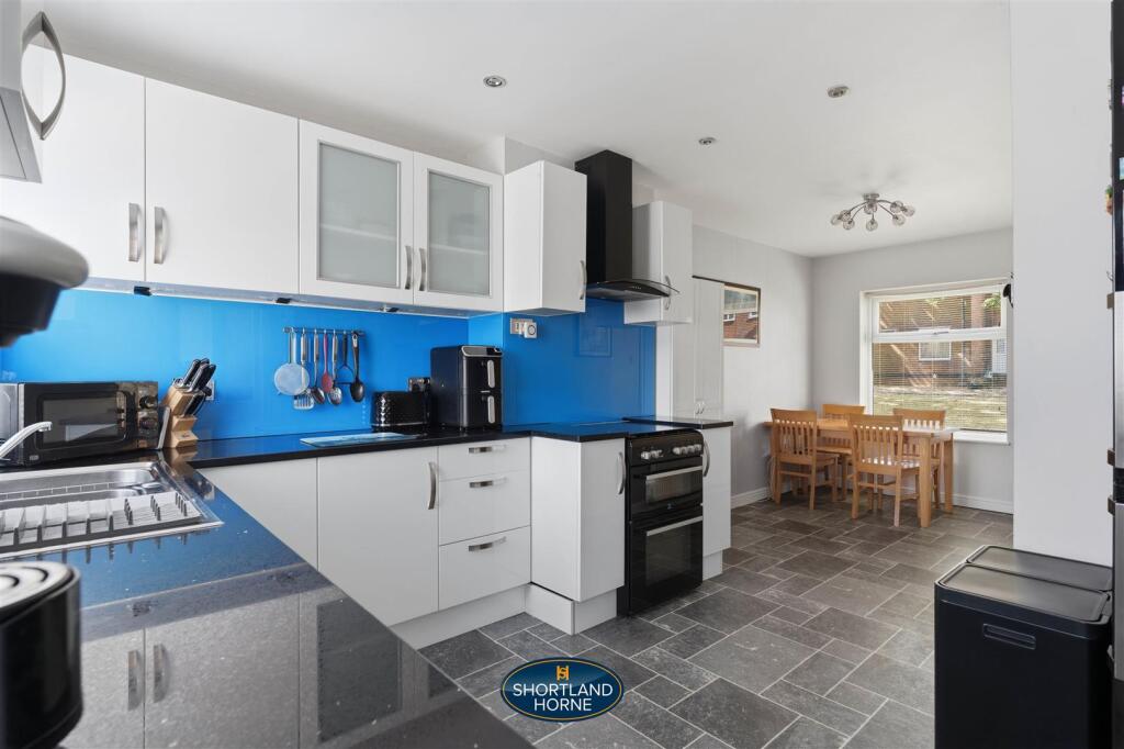 Westmorland Road, Wyken, Coventry, CV2 5BS - Mehr
