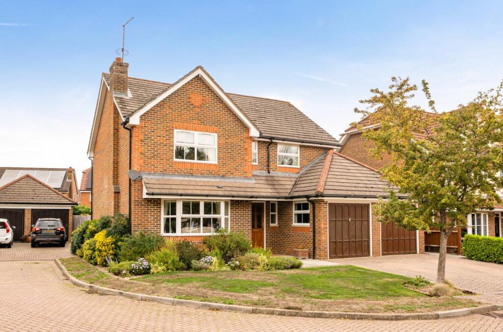 4-bed detached on Blenheim Close, Knightwood Park, Chandler's Ford, £615,000