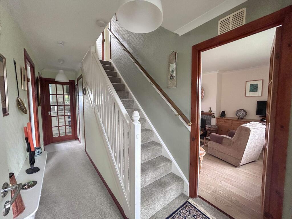 13 Storr Road, Portree, Isle of Skye, IV51 9LR photo 2