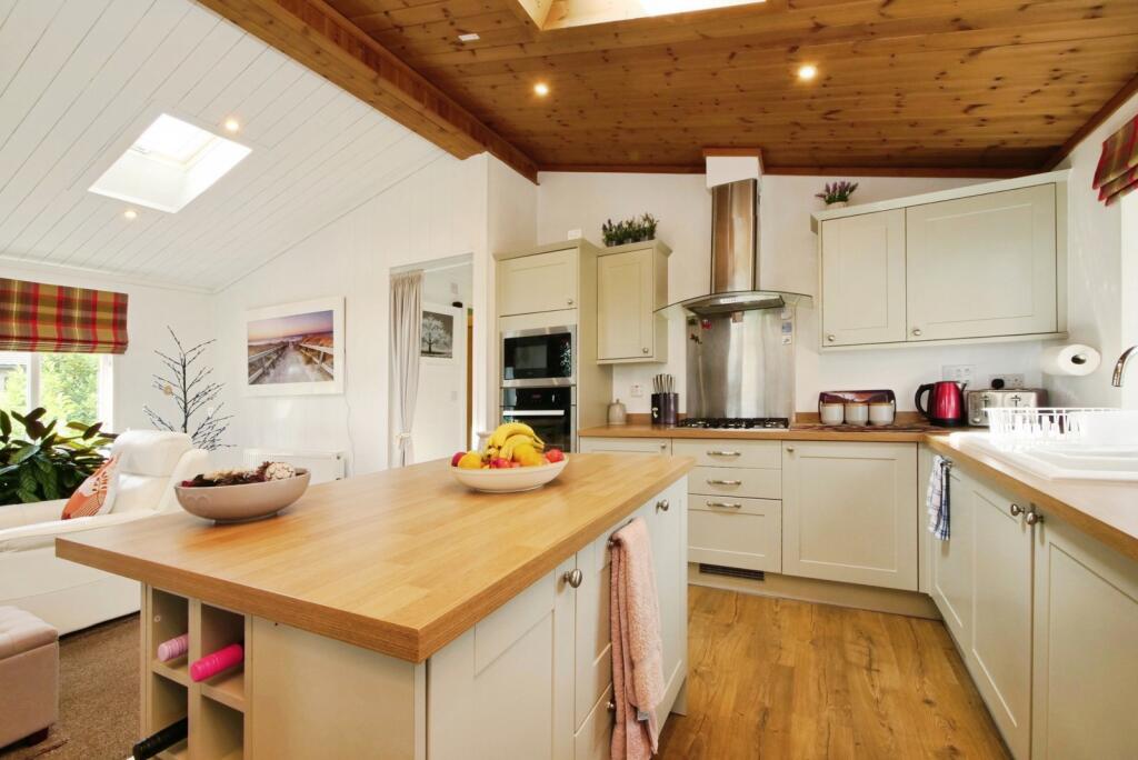 House in York - View 4