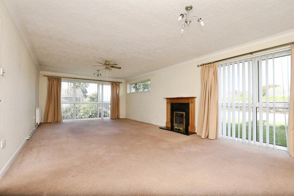 Greenhoe Place, Swaffham photo 3
