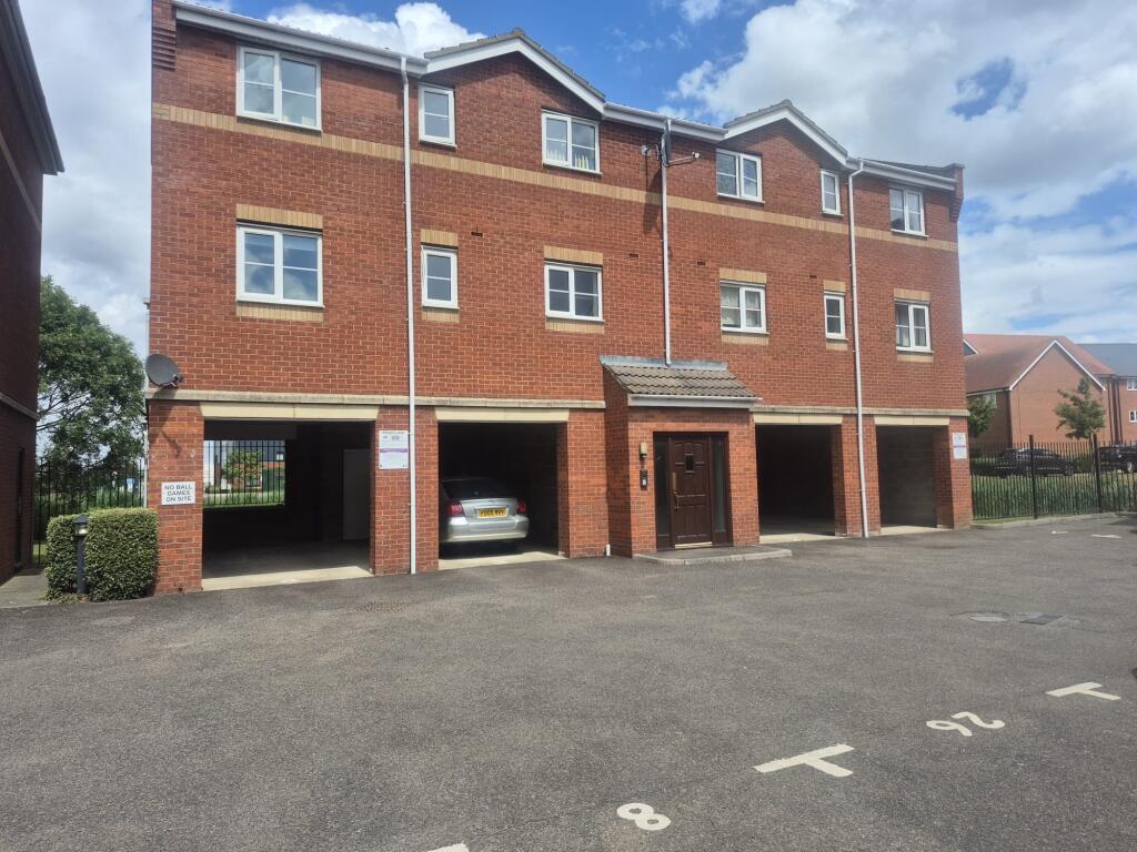 Main image of property: 2 Holmes Court, Fenners Marsh, Gravesend, Kent DA12 2JD