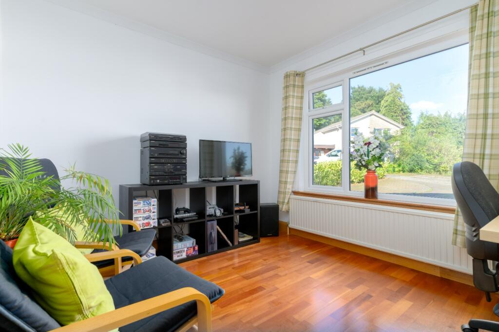 House in Kirkcaldy - More