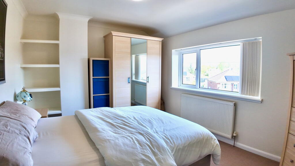 House in Newport - View 4