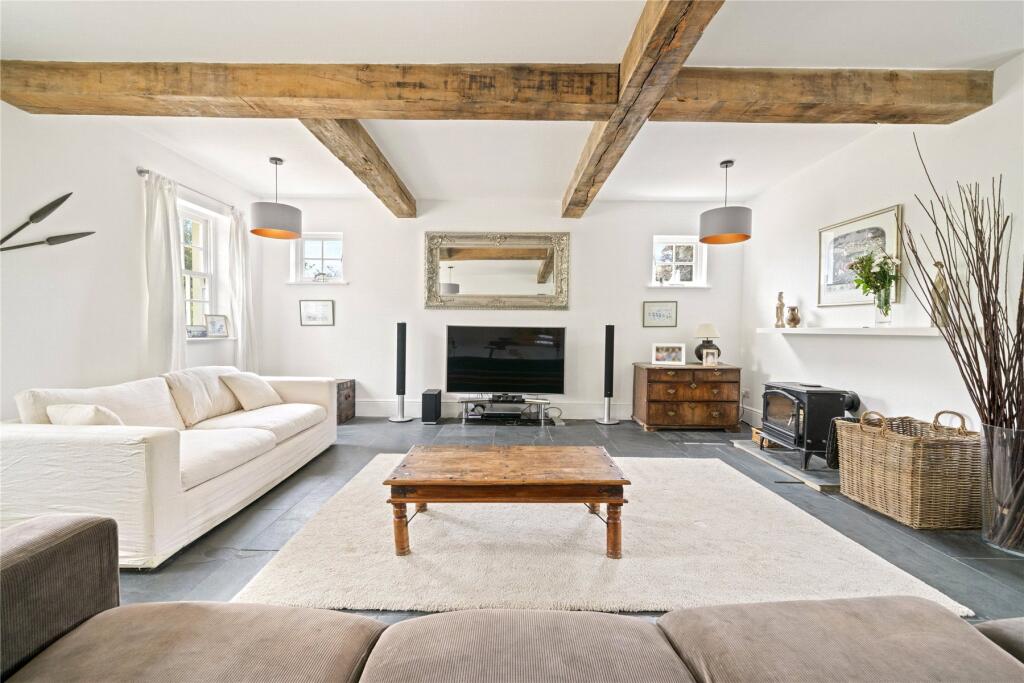 Vale Road, Claygate, Esher, Surrey, KT10 - View 5