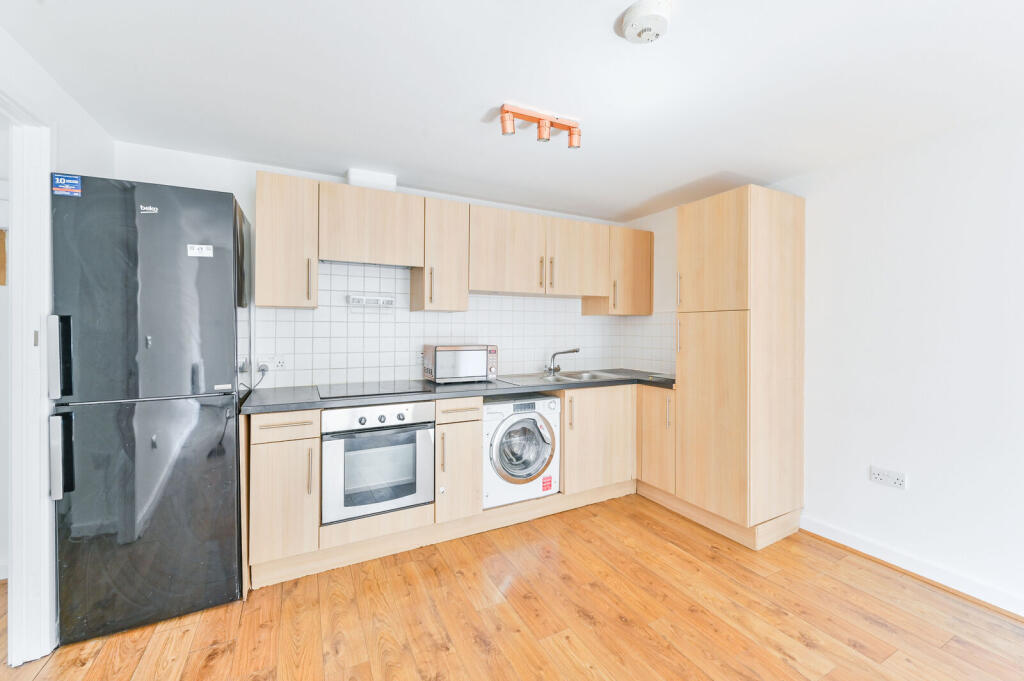 Apartment in London - View 2