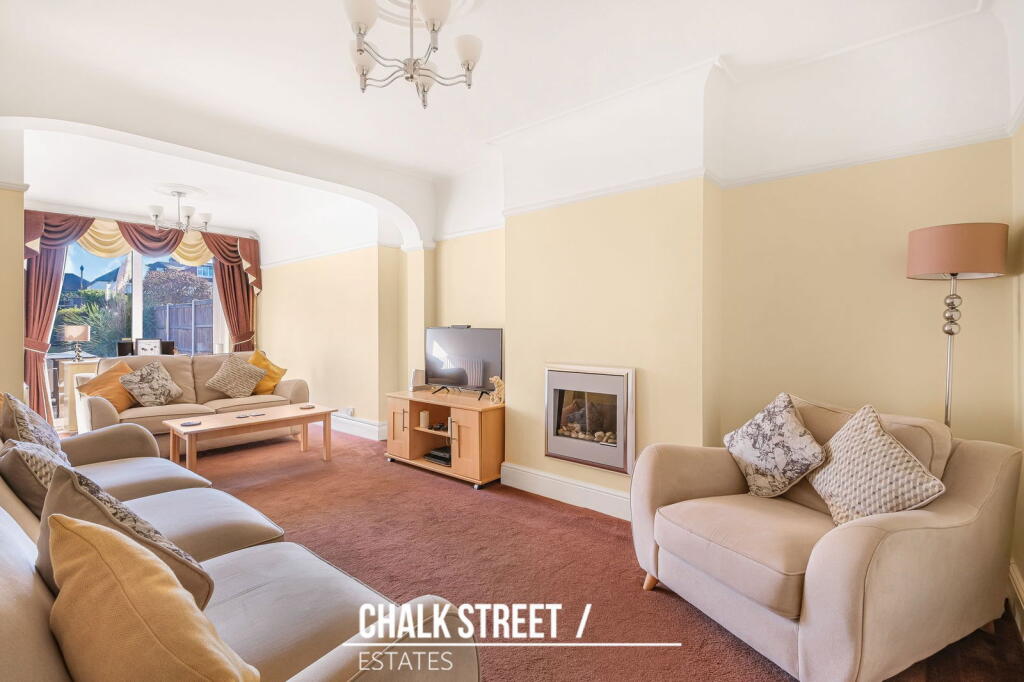 Main image of property: The Avenue, Hornchurch, RM12