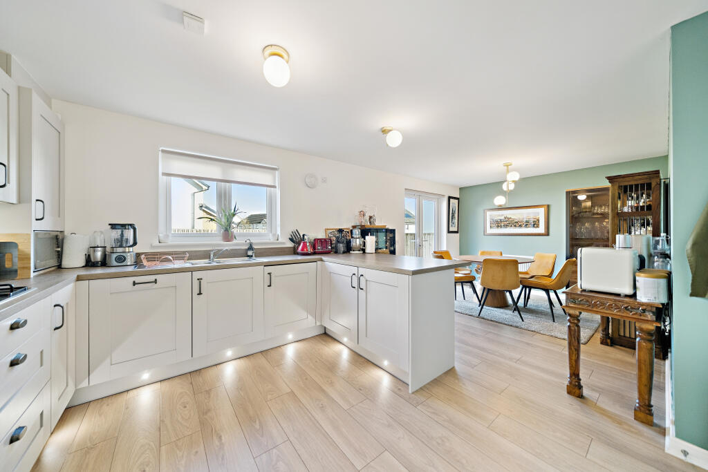 House in Glasgow, South Lanarkshire - View 5