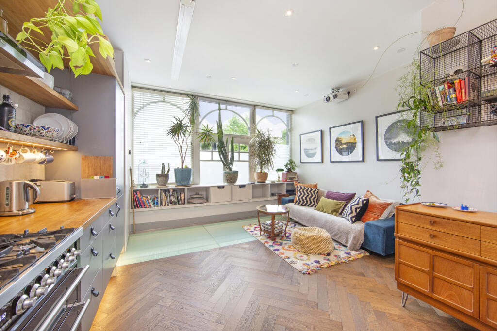 Main image of property: Prince Of Wales Road,
Kentish Town, NW5