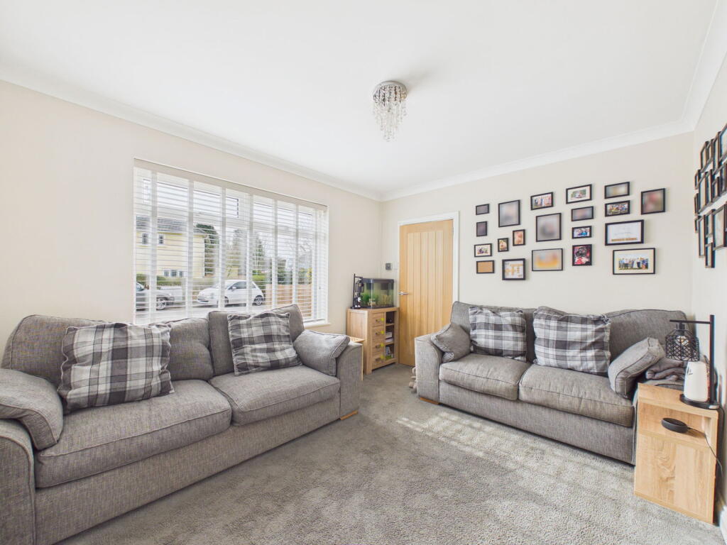 Chakeshill Drive, BS10 photo 4