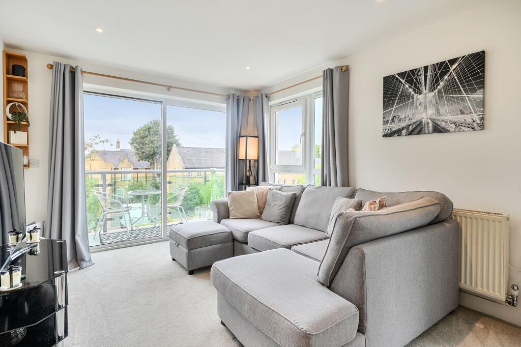 Apartment in Tandridge, Caterham-on-the-Hill - View 5