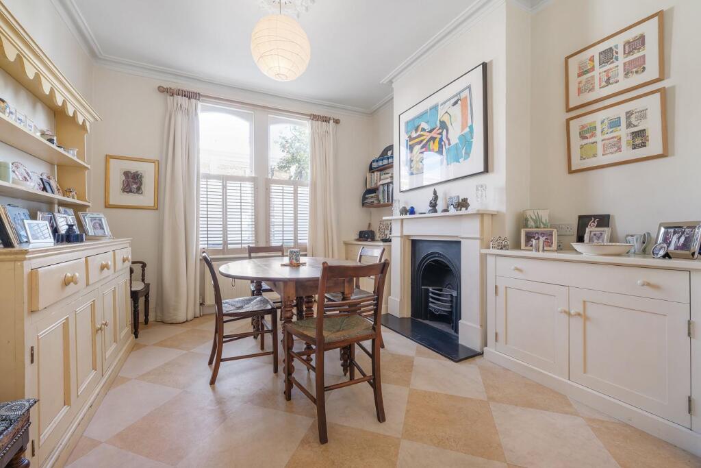 House in London - View 4