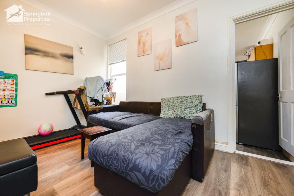 House in Portsmouth - View 6