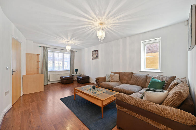 House in Harrow - View 4