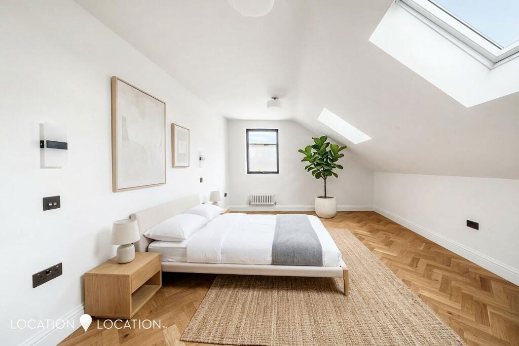 Apartment in London - View 3