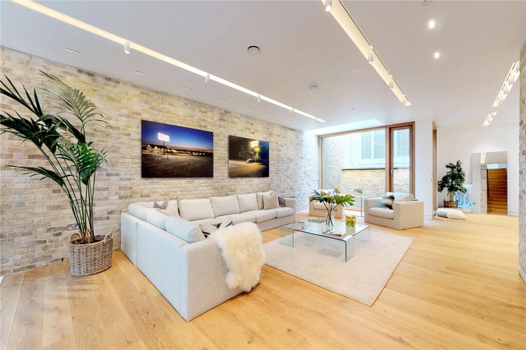 Main image of property: Bingham Place, London, W1U