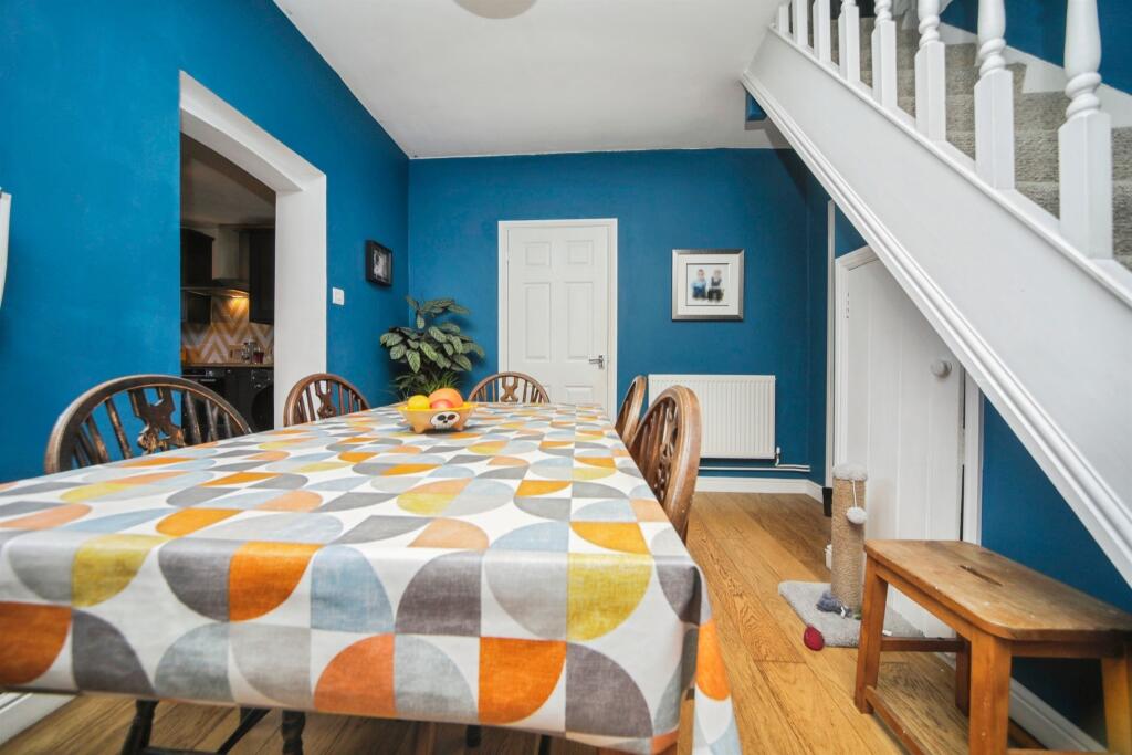 House in Mid Suffolk, Stowmarket - More