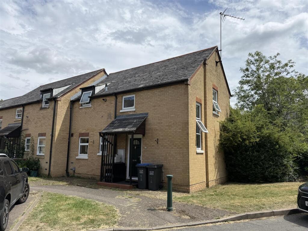 Main image of property: The Sidings, Hatfield