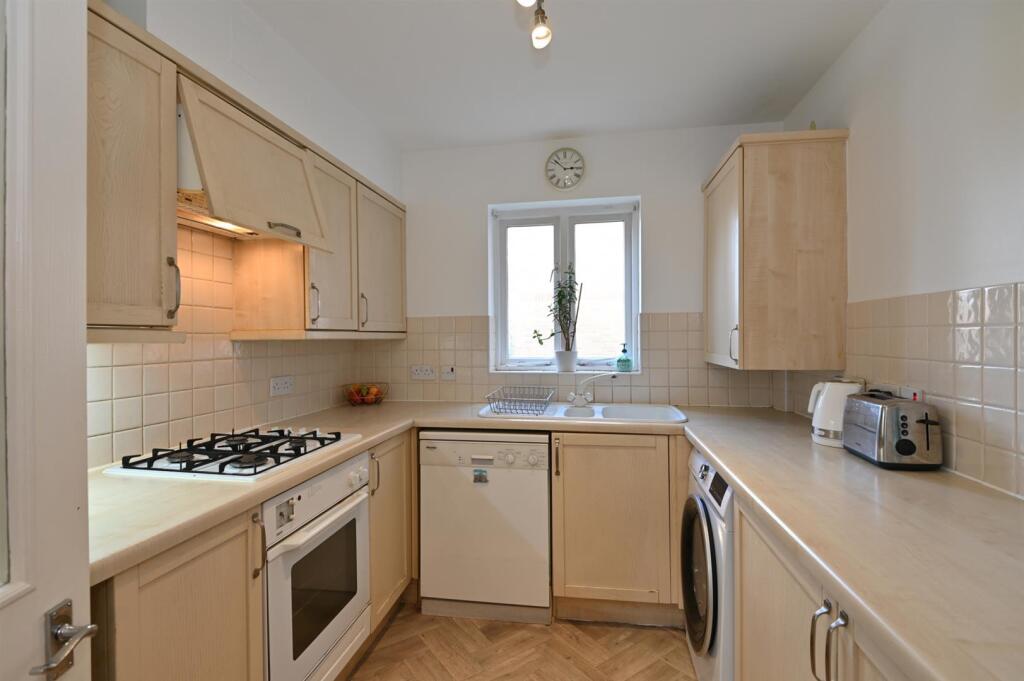 Apartment in London - View 4