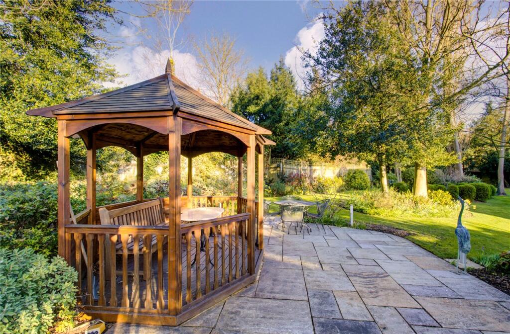 Additional image 16 of The Forresters, Harpenden, Hertfordshire, AL5