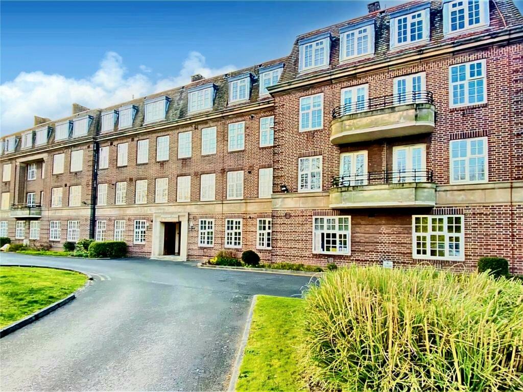 Main image of property: Pitmaston Court East, Birmingham, West Midlands, B13