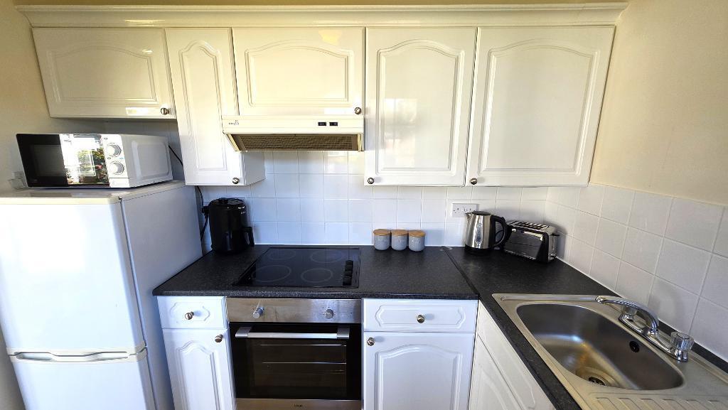 Elms Court, Swains Road, Bembridge, Isle of Wight, PO35 5XG - View 4