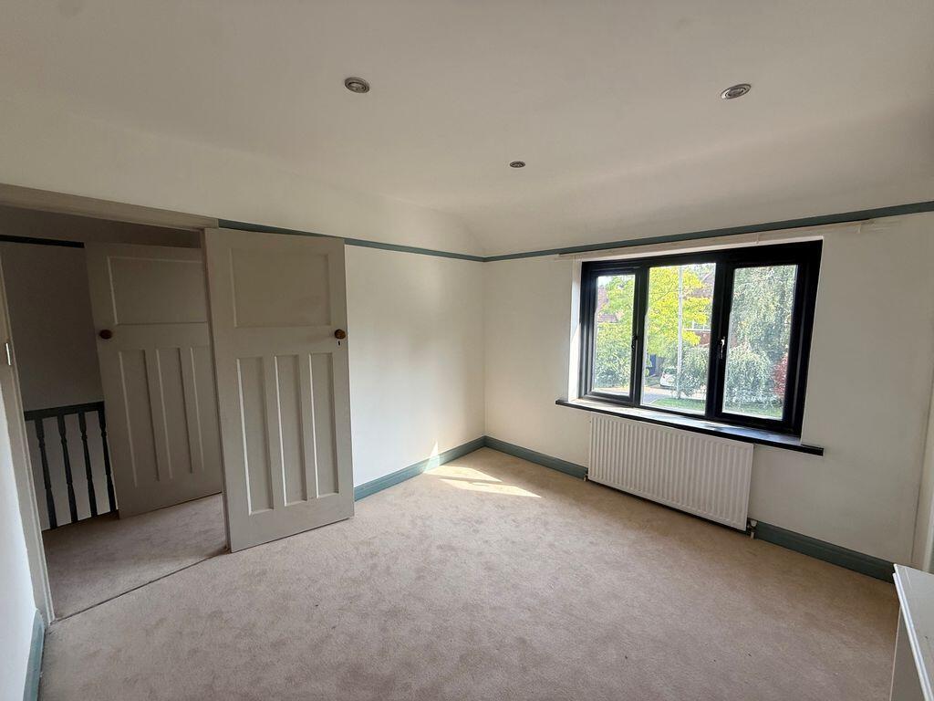 House in Croydon - View 5