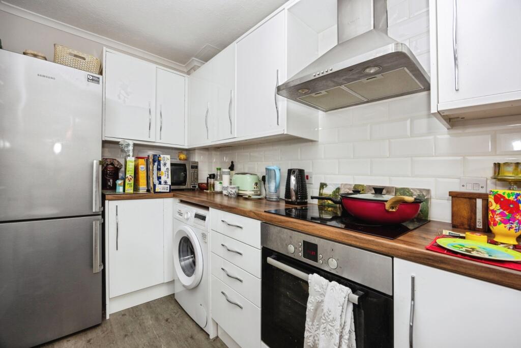 House in Guildford, Surrey - View 5